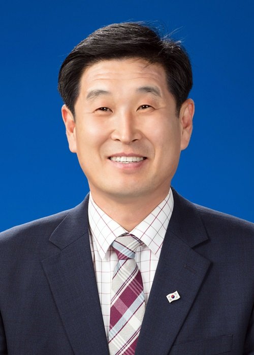 5-1. 김영길 의원.jpg