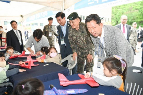 [미래도시전략과] 드론봇 전투경연대회 사진(4).jpg