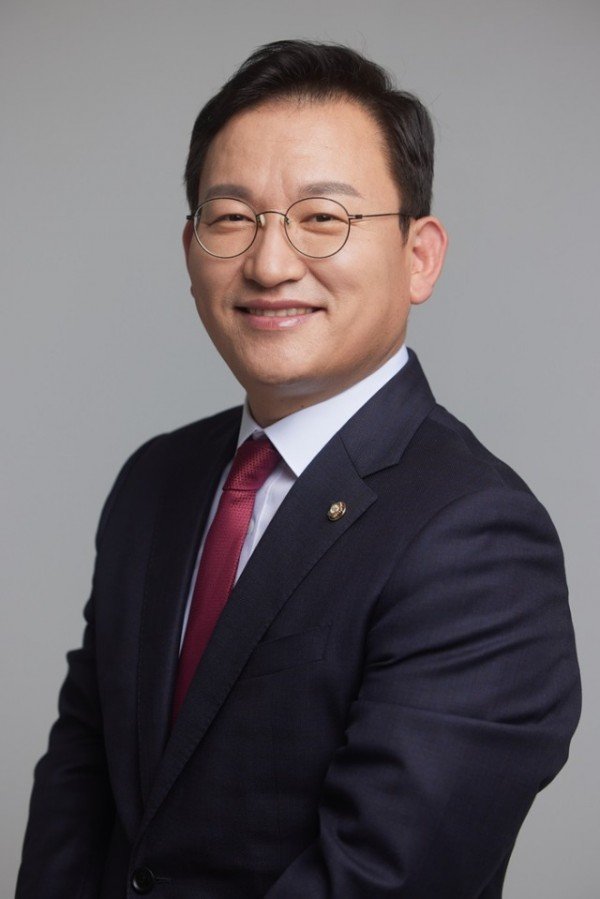 김형동 의원 프로필 사진.jpg