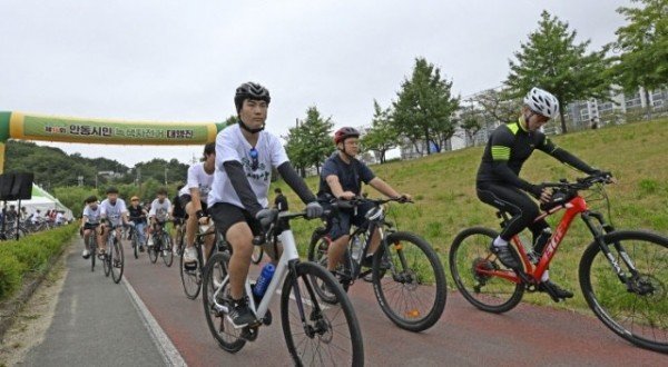 1223 자전거 자유여행 대표코스 60선에 ‘안동호반 자전거길’ 선정 (2).jpg